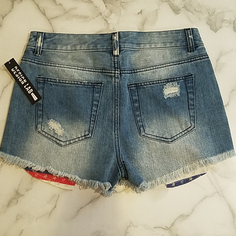 DESIGN LAB SHORTS - Picture 2 of 3